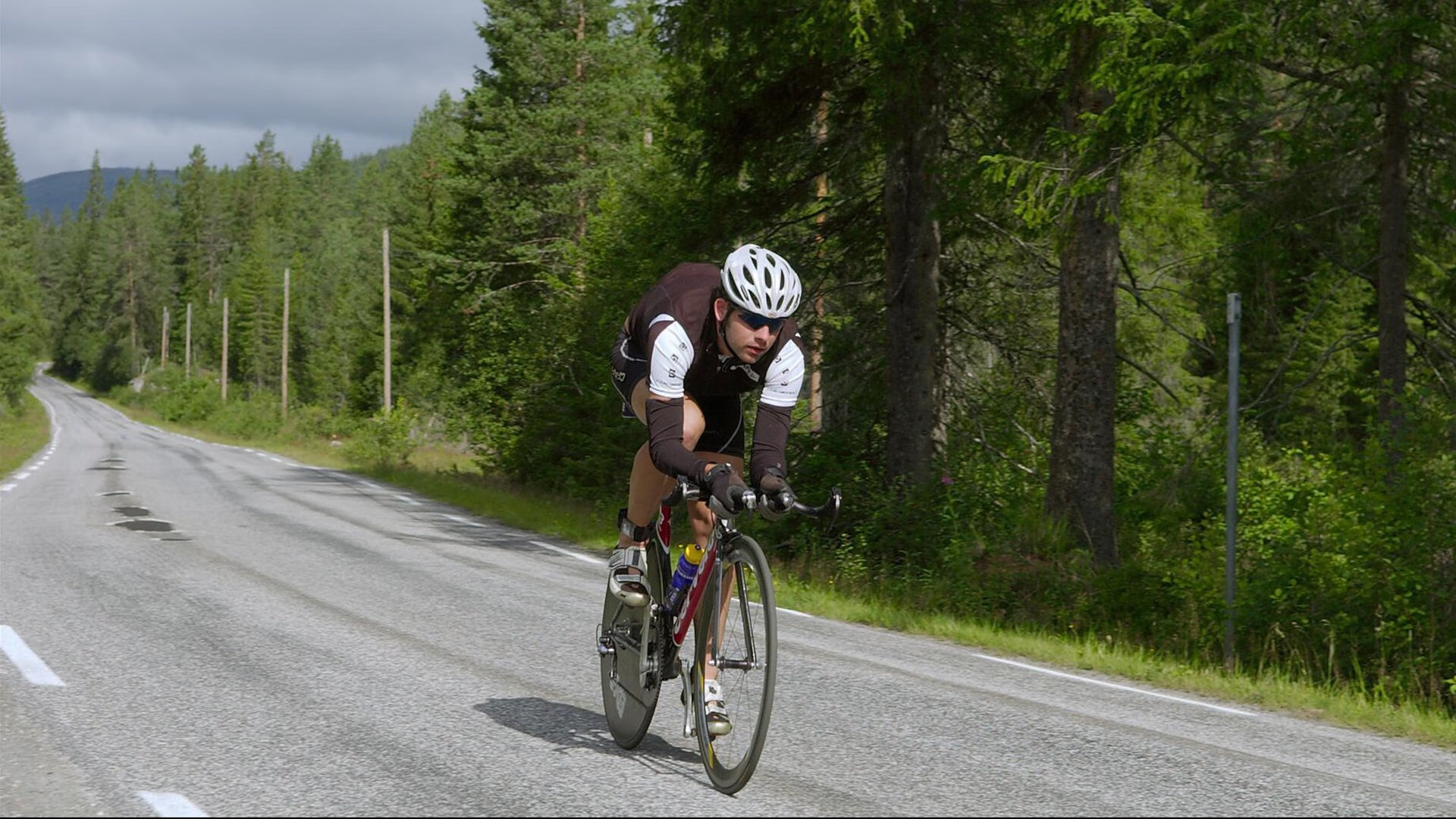 开云体育app-奥纳纳关键战不手软，克罗地亚全面压制马赛，一场战术与意志的胜利  第1张